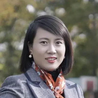 Yin Huang Loan Officer